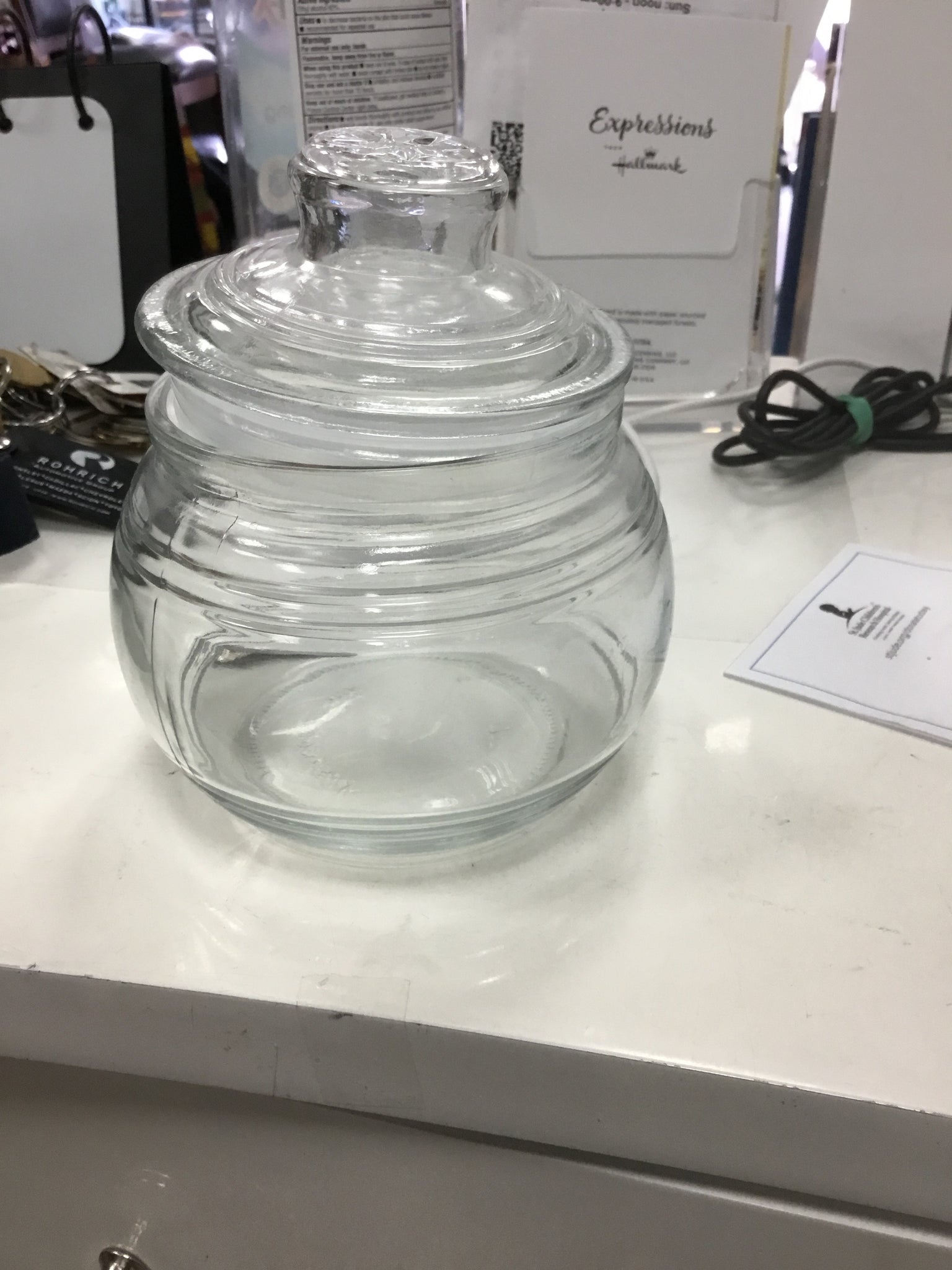 Glass jar