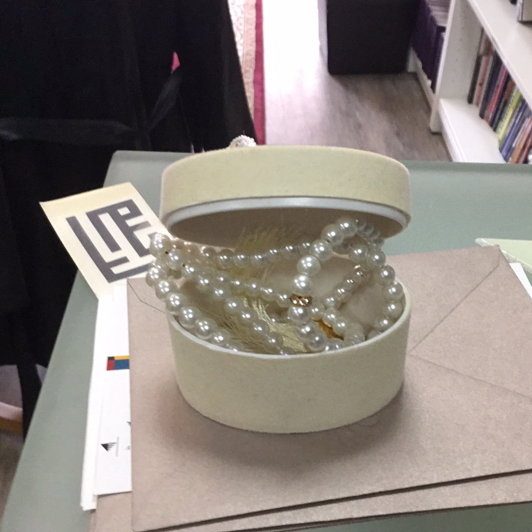 Fresh water pearls subha