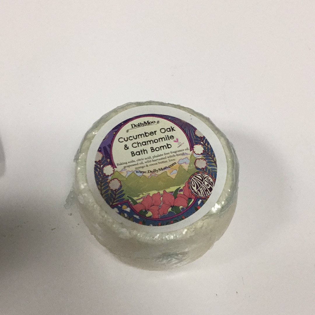 Cucumber Oak and Chamomile Bath Bomb