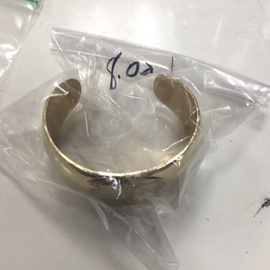 Gold engraved bracelet