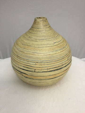 Straw Colored Pottery