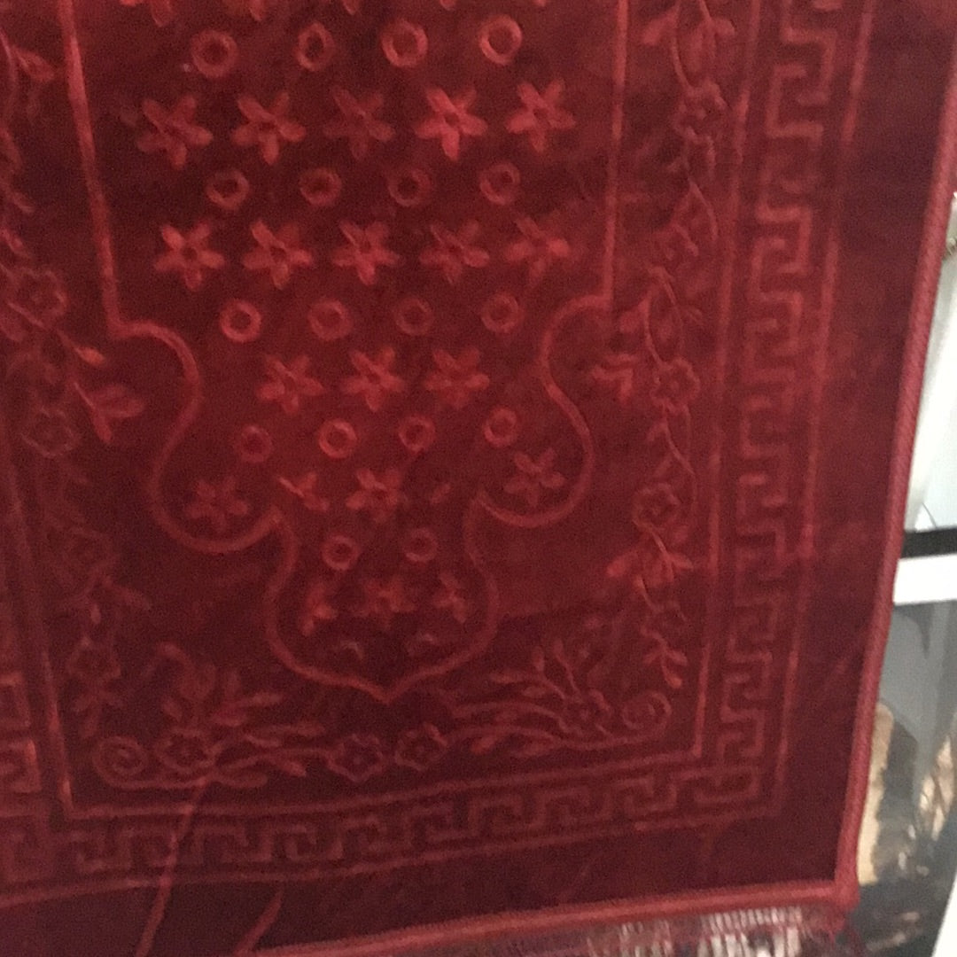 Red Design Prayer Rug