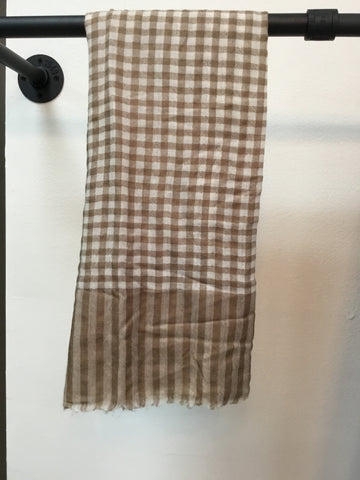 S-design brown shawl