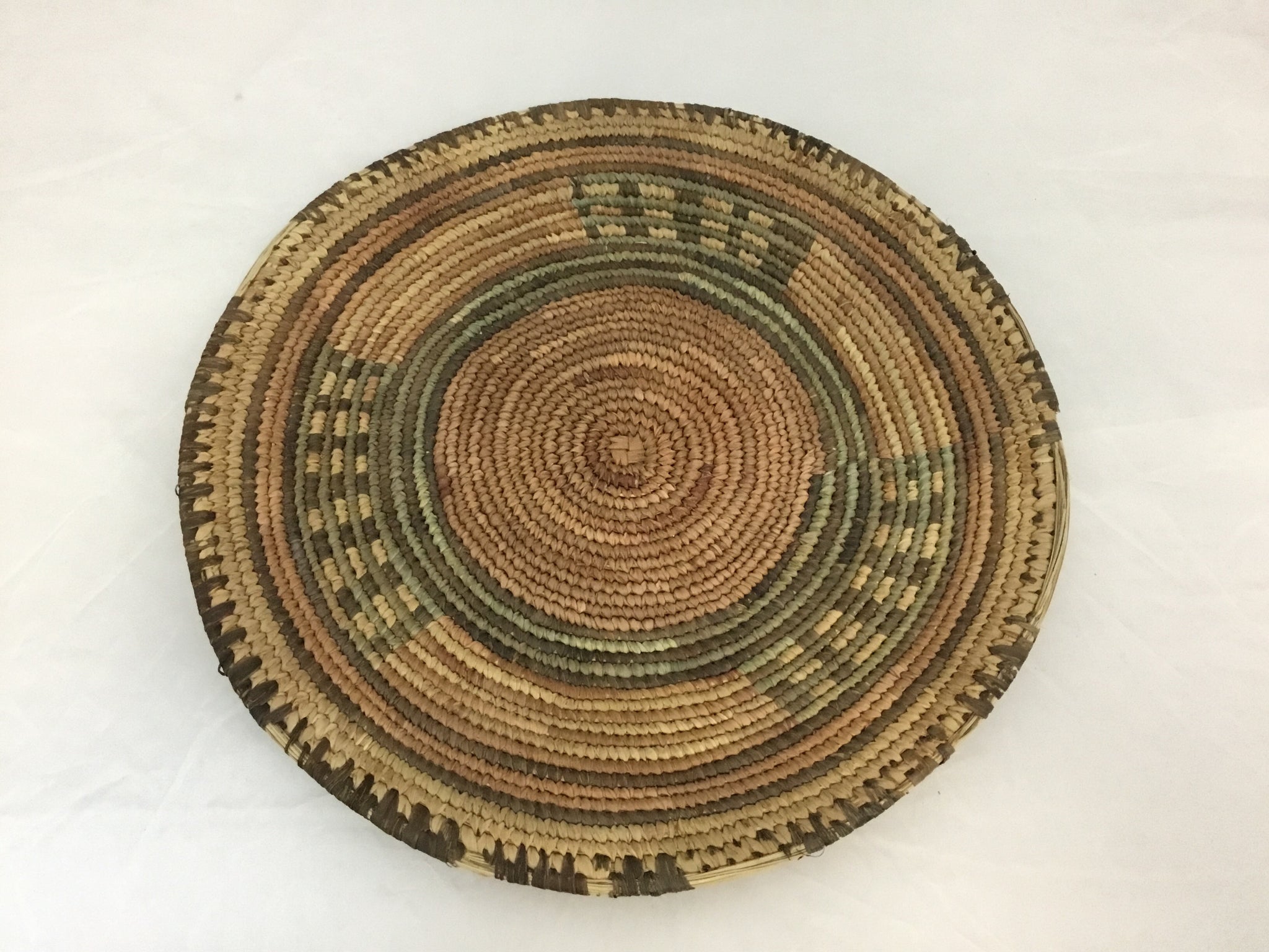 Flat Circle Multi-Colored Straw