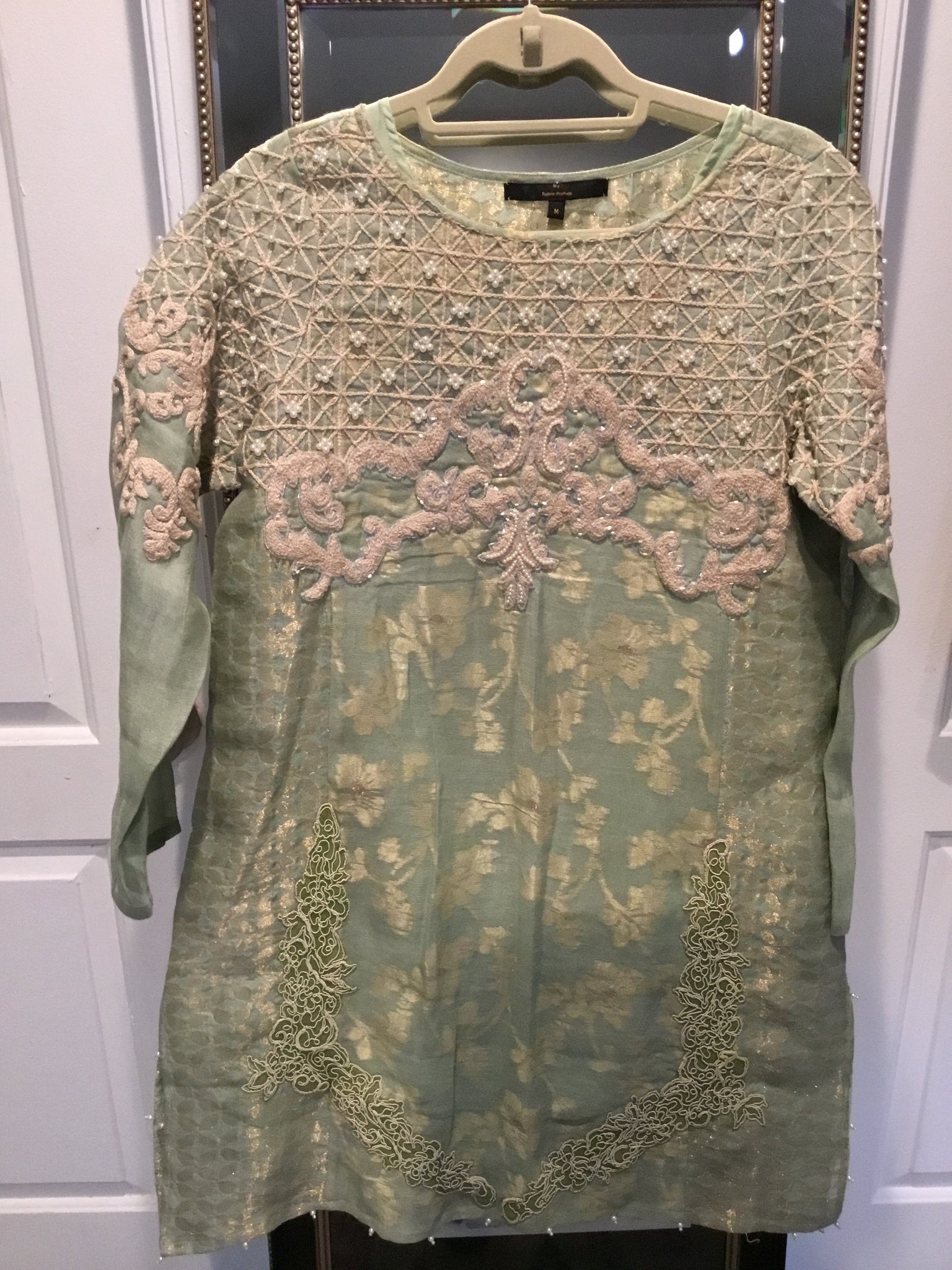 Sdesigns green embroidered tunic