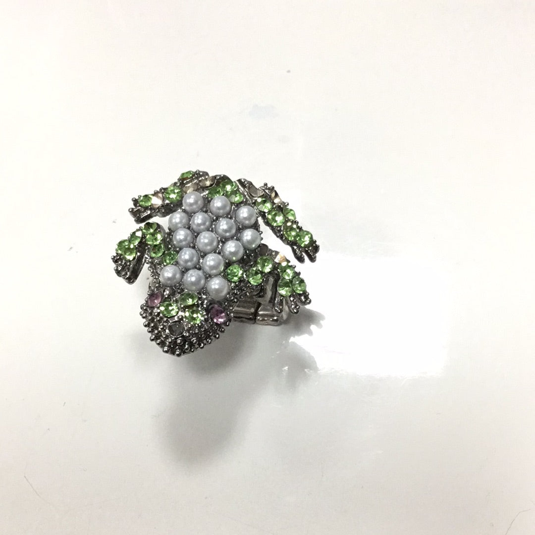 Frog ring