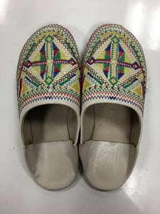 Beige Moroccan slippers