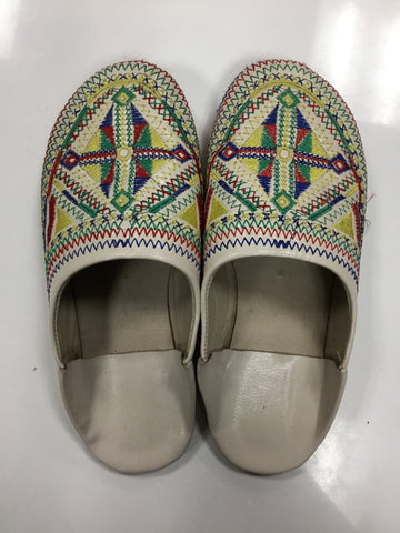 Beige Moroccan slippers