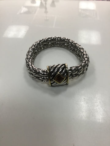 Magnetic bracelet from diamonds