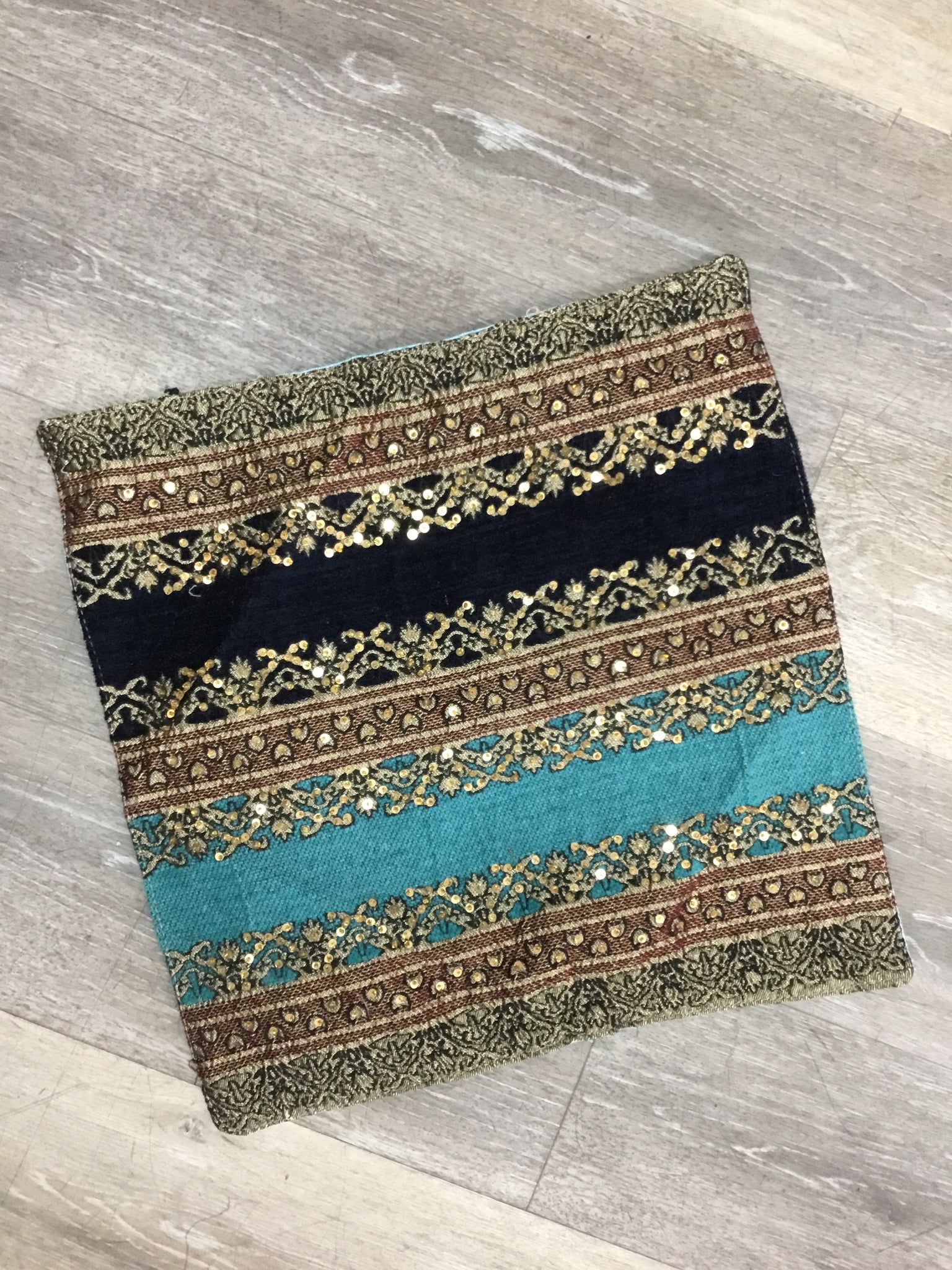 Metallic table decoration