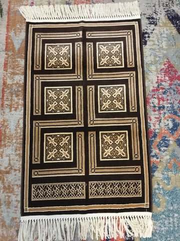 Qibaa Door Brown rug(MB)