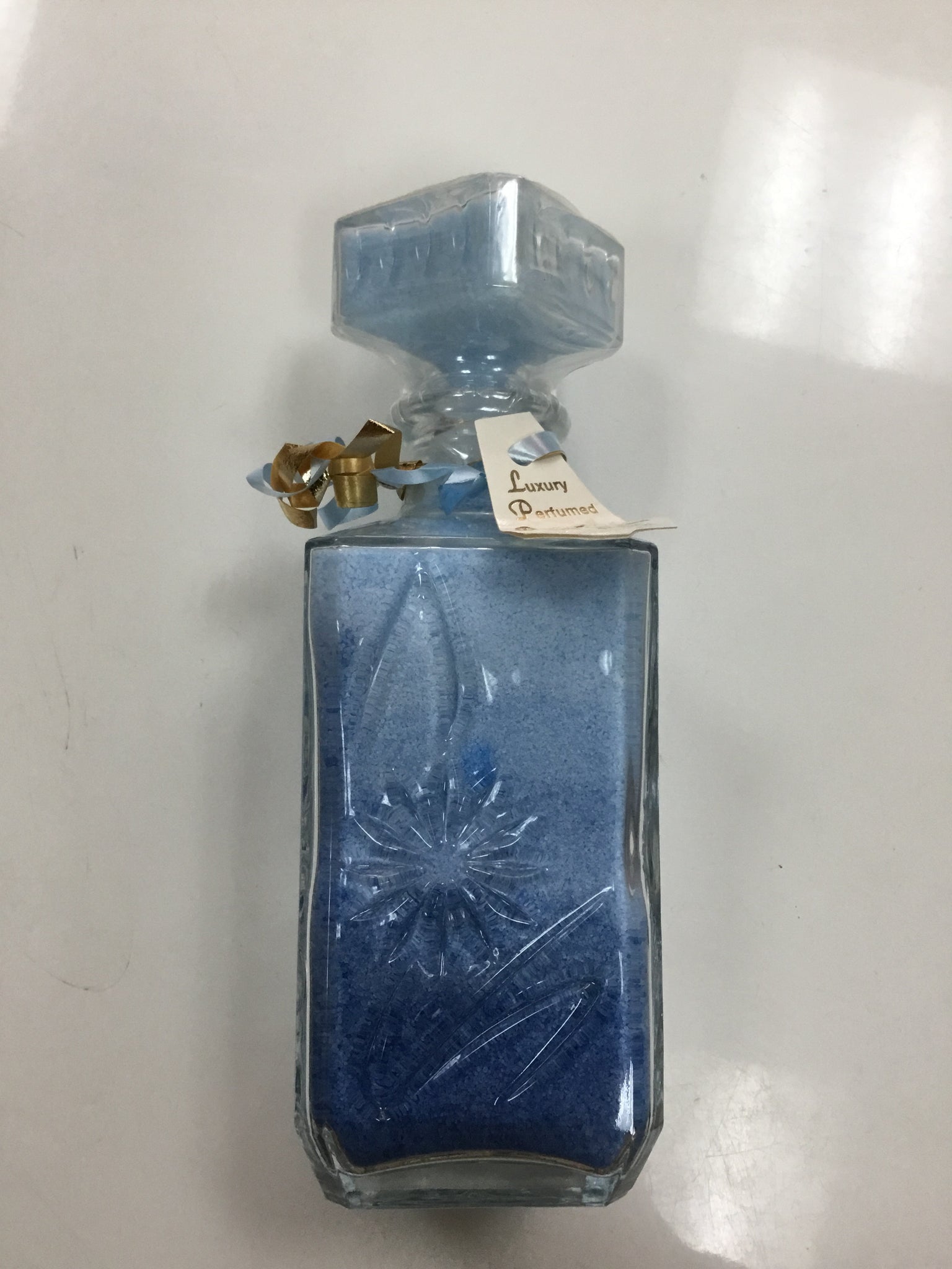 Luxury perfumed bath salt