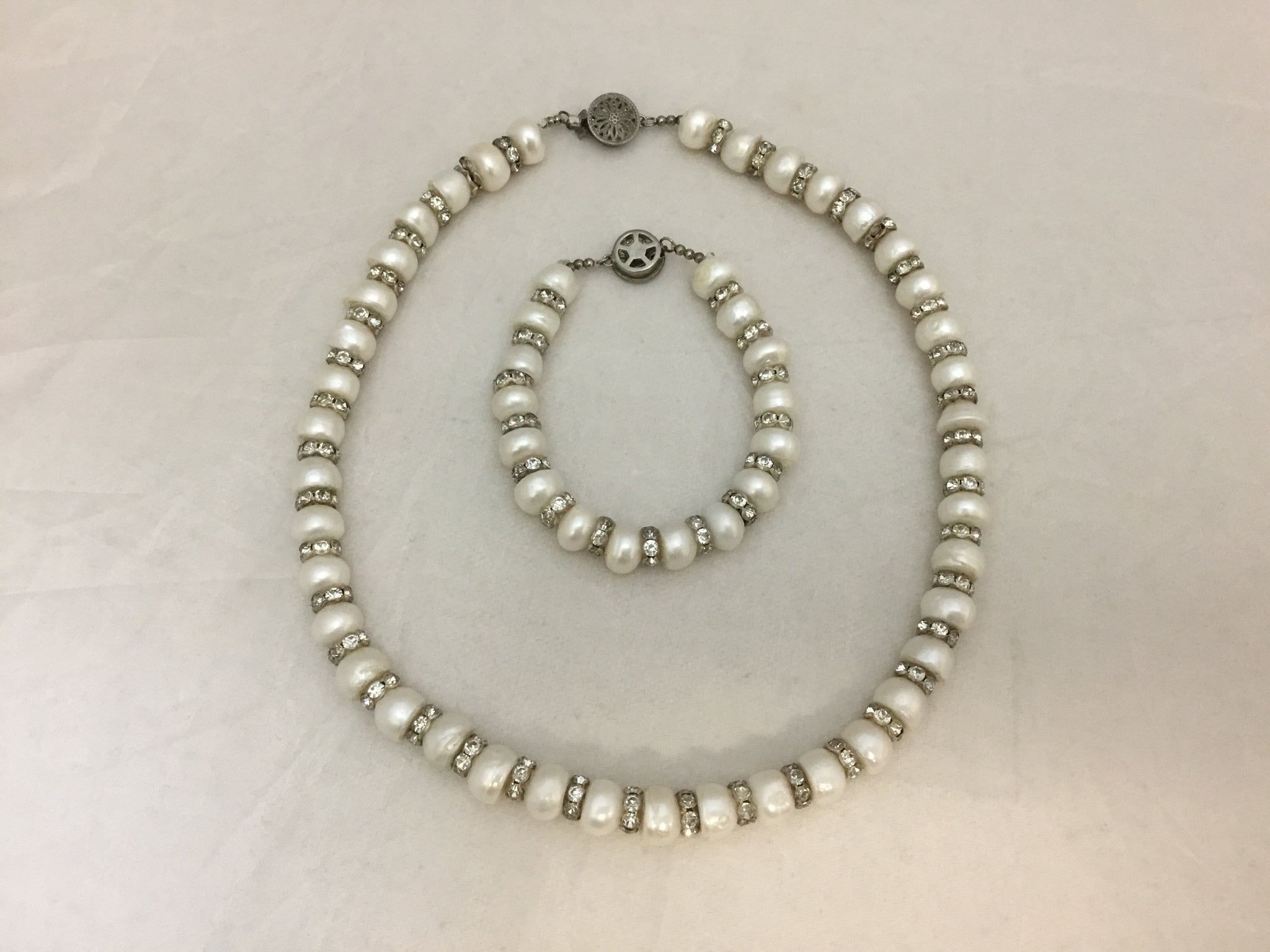 Cultured Pearl Freshwater Bracelet and Necklace