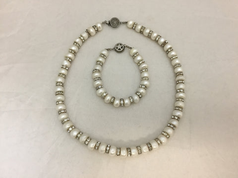 Cultured Pearl Freshwater Bracelet and Necklace