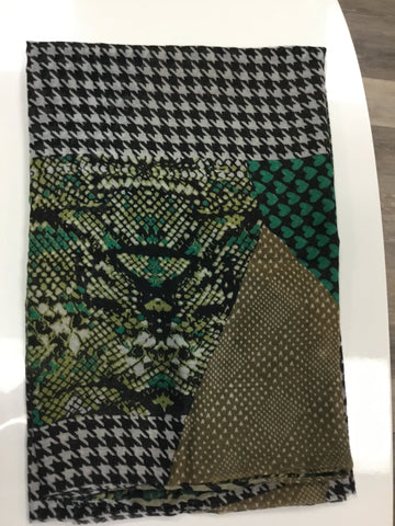 Multi-color printed scarf